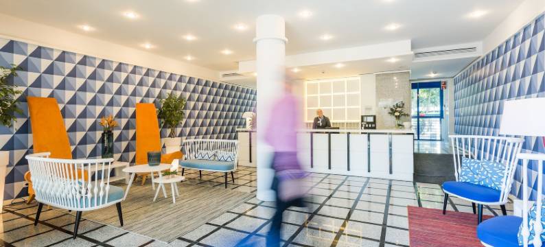 马尔露台套房酒店(Terrace Mar Suite Hotel)图片