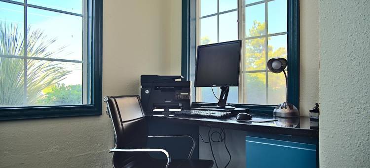 谢拉维斯塔舒适套房酒店-近华楚卡堡(Comfort Inn & Suites Sierra Vista Near Ft Huachuca)图片