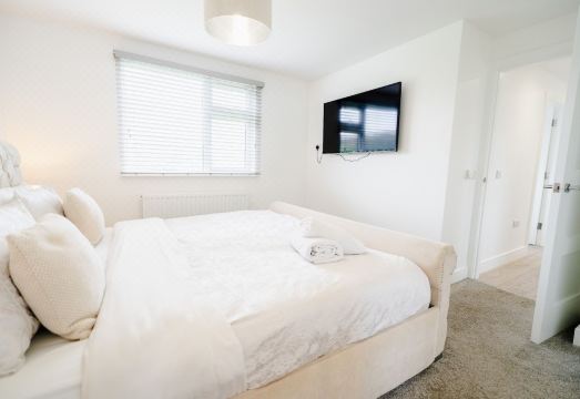 Castle View Chalet by Clonlum Cottages Hotel Overview