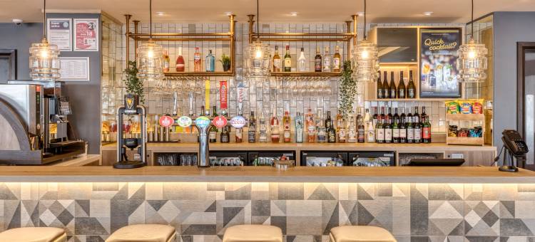 优品迎托凯海港酒店(Premier Inn Torquay Harbour Hotel)图片
