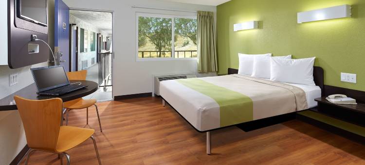 雷德兰兹6号汽车旅馆(Motel 6 Redlands, CA)图片