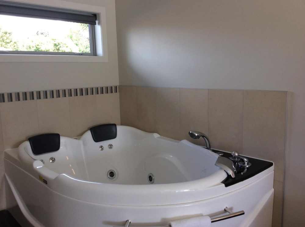 City Corporate Motor Inn Over view