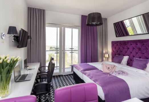 Vola Residence Hotel Overview