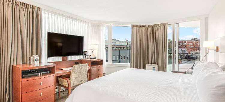 维多利亚丽晶海滨套房酒店(Victoria Regent Waterfront Hotel & Suites)图片