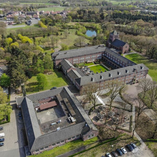 维尔里布罗德哈伊格赫弗莱彻克洛斯特酒店(Fletcher Kloosterhotel Willibrordhaeghe)图片