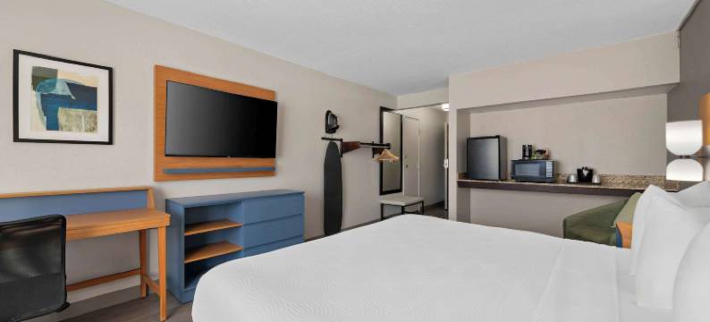 库恩拉匹兹丽怡酒店(Country Inn & Suites by Radisson, Coon Rapids, MN)图片