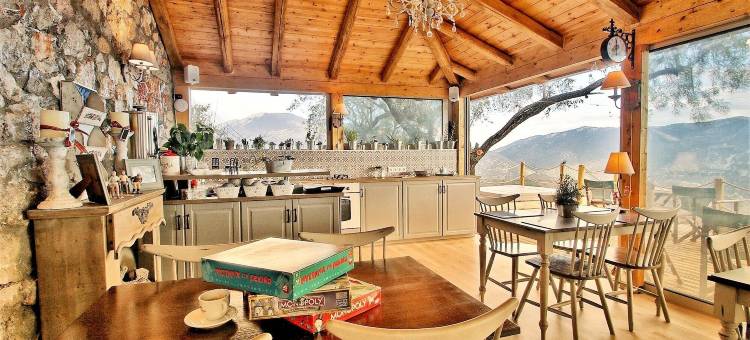 限成人的阿拉霍瓦杏仁屋套房(AlmondHouse Suites with Fireplace - Adults Only)图片