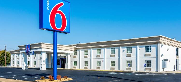 6Ft李彼得博格汽车旅馆(Motel 6 Petersburg, VA - Fort Lee)图片