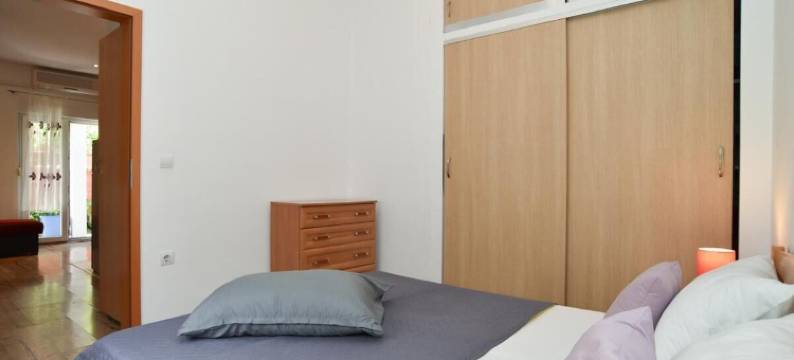 舒适公寓，共享泳池(Cozy apartment with shared pool)图片