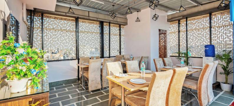 Treebo 雅致宫殿(Treebo Elegant Palace)图片