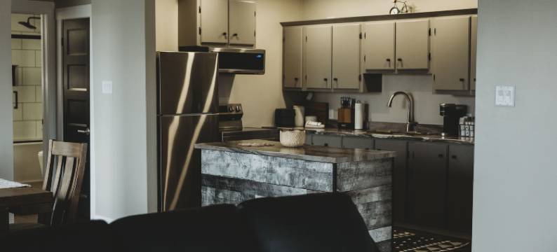 河滨套房公寓(Riverside Suites)图片