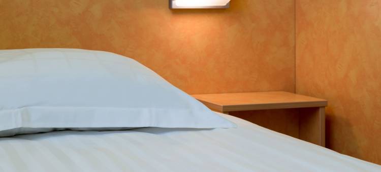 圣弗卢尔原创访问酒店(The Originals Access, Hôtel Saint-Flour)图片