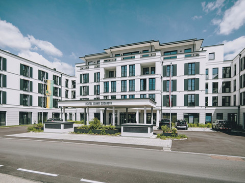 伊丽莎白大酒店