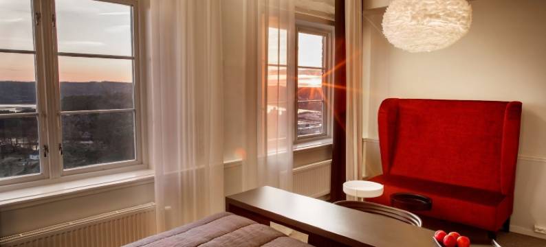 福来德里克斯坦酒店(Fredriksten Hotell)图片