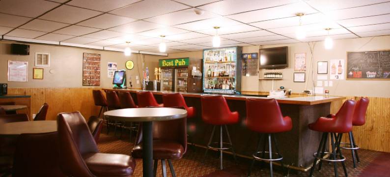 奥马哈西南温德姆速8酒店(The Inn&Suites SW Omaha)图片