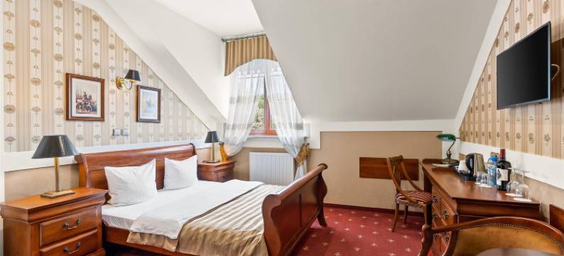 卡托维兹阿森纳宫钻石酒店 - 霍茹夫(Hotel Diament Arsenal Palace Katowice - Chorzów)图片