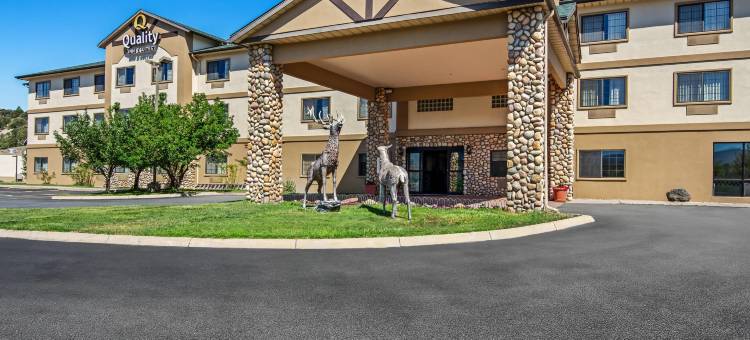 韦尔谷凯艺套房酒店(Quality Inn & Suites Vail Valley)图片