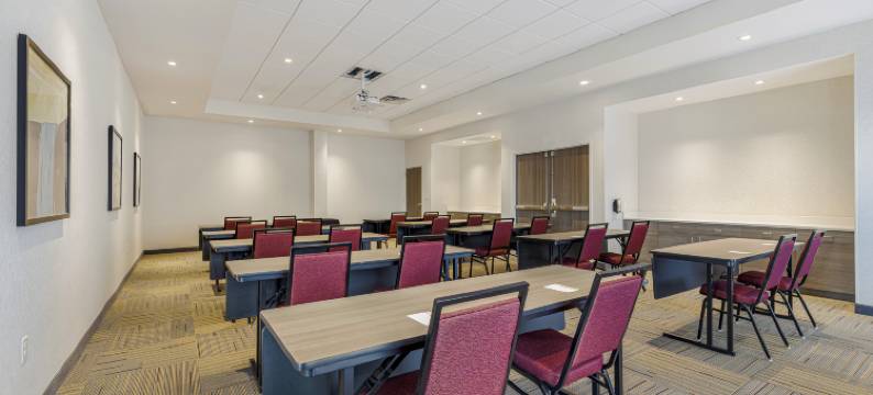 科罗拉多斯普林斯机场希尔顿惠庭套房酒店(Home2 Suites by Hilton Colorado Springs Airport)图片