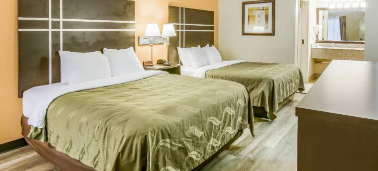 亚特兰大石山品质酒店及套房(Quality Inn Stone Mountain)图片