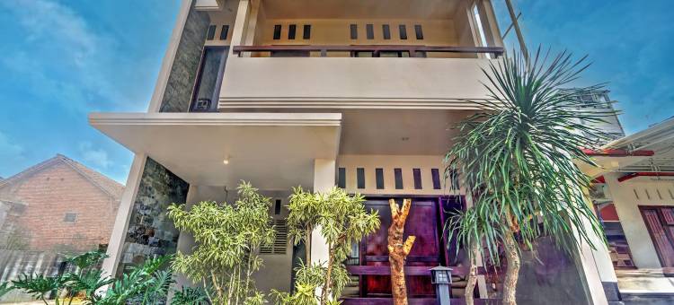 OYO 94769 格里亚贾蒂伊斯兰旅馆2(OYO 94769 Griya Djati Syariah 2)图片