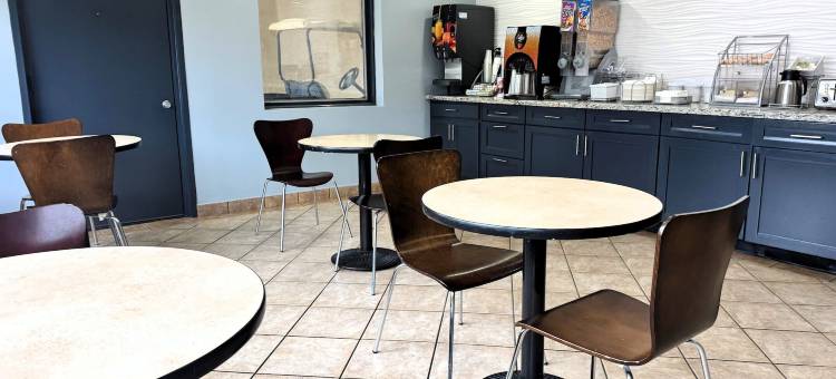 图珀洛机场温德姆速8酒店(Super 8 by Wyndham Tupelo Airport)图片