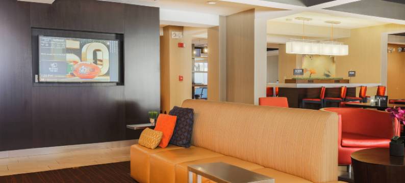 弗林特大布兰克万怡酒店(Courtyard Flint Grand Blanc)图片