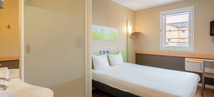 马诺斯克卡达拉切宜必思快捷酒店(Ibis Budget Manosque Cadarache)图片