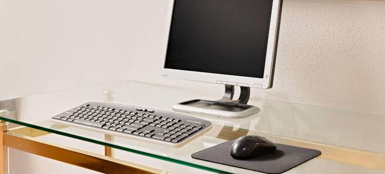 梅特罗波利斯速8酒店(Super 8 by Wyndham Metropolis)图片