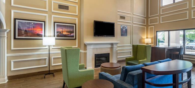 南海文I-55舒适套房酒店(Comfort Suites Southaven I-55)图片