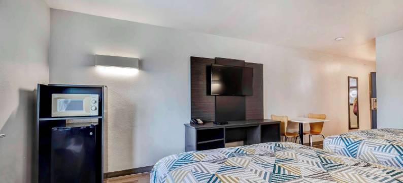 鲍尔奇斯普林斯6号汽车旅馆(Motel 6 Mesquite, TX - Balch Springs)图片