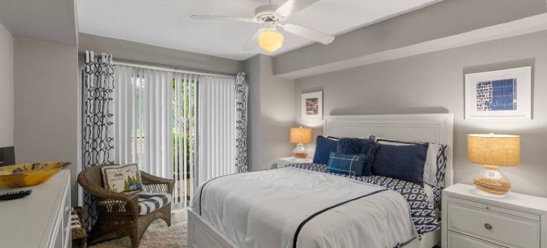 马蹄湾湖畔公寓度假屋(Lakeside condo Retreat in Horseshoe Bay)图片