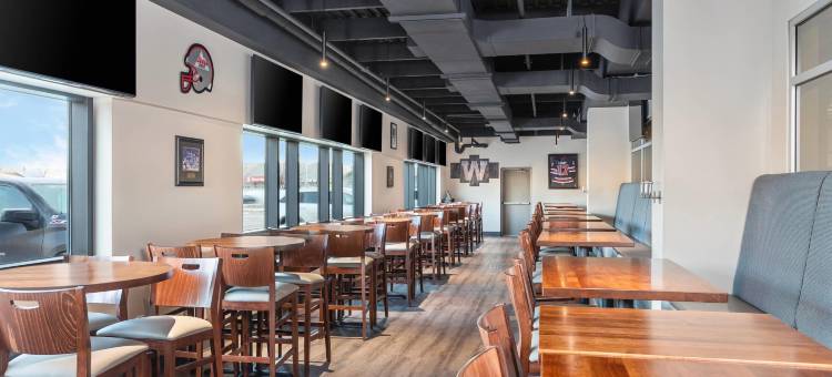凯隆波因特酒店(Clarion Pointe)图片