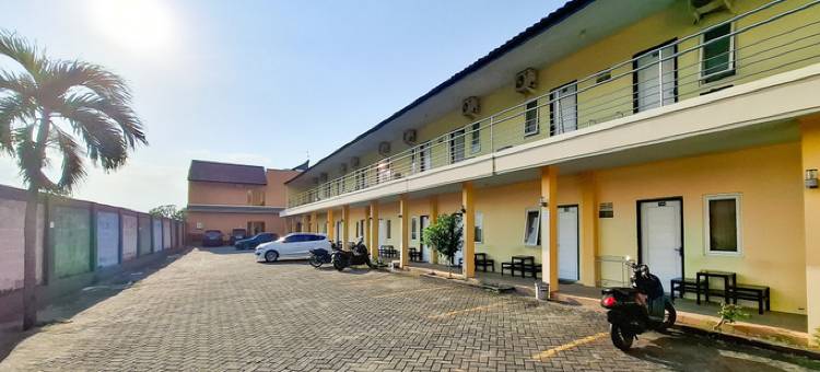 RedDoorz at Hotel Galaksi Ponorogo图片