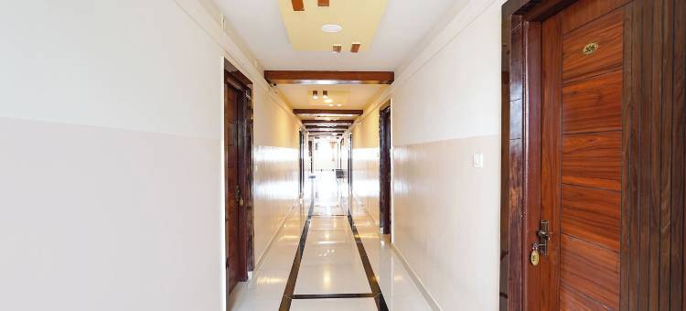 Fabhotel 萨尼迪亚舒适酒店(FabHotel Saanidhya Comforts - Tumkur Road)图片