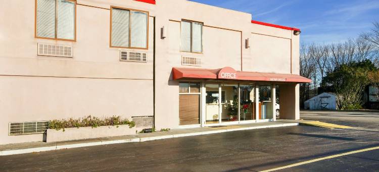 彼得斯堡弗吉尼亚I-95 & 东华盛顿街酒店(Hotel Petersburg VA I-95 & E Washington St)图片