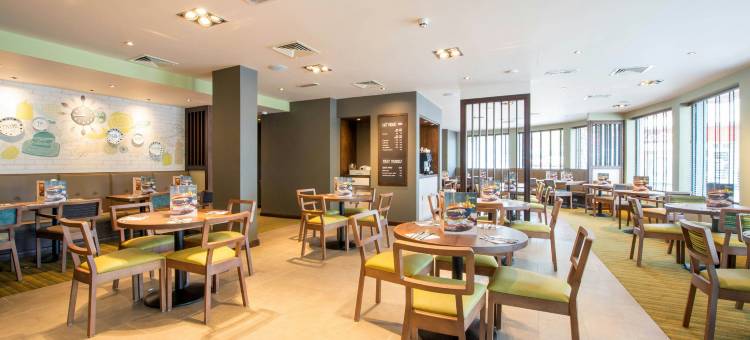 莱克镇中心普瑞米尔酒店(Premier Inn Leek Town Centre)图片