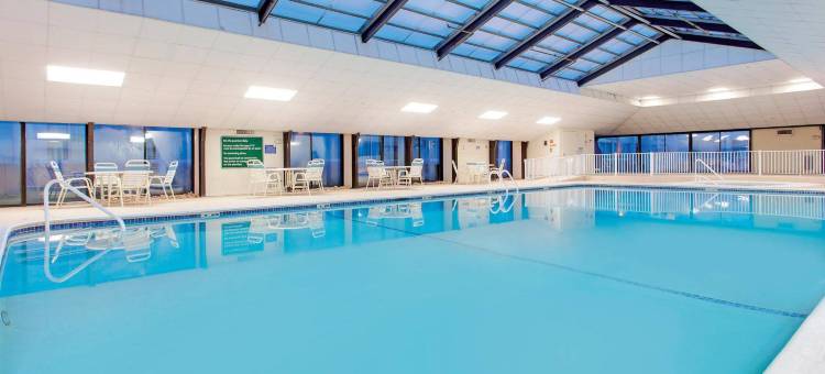 温德姆华美达-费尔菲尔德-NJ(Ramada by Wyndham Fairfield NJ)图片