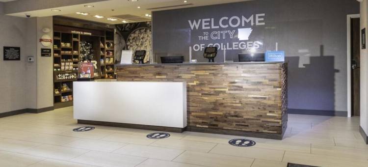 咸普顿客栈与套房康威(Hampton Inn & Suites Conway)图片