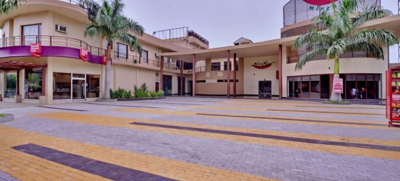 Mirchi Hotel and Restaurant图片