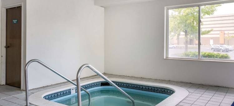 凯尔索舒适套房酒店-朗维尤(Comfort Inn & Suites Kelso - Longview)图片