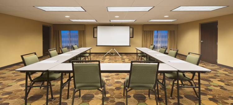 科尔比智选假日酒店&套房(Holiday Inn Express & Suites Colby by IHG)图片