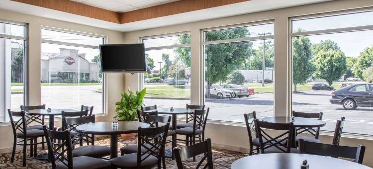 丹伯里凯艺套房酒店-近大学(Quality Inn & Suites Danbury Near University)图片