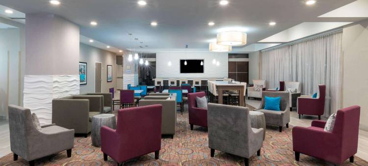 福赛斯拉昆塔温德姆套房酒店(La Quinta Inn & Suites by Wyndham Forsyth)图片