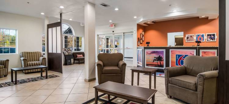 Motel 6 Canton, GA图片