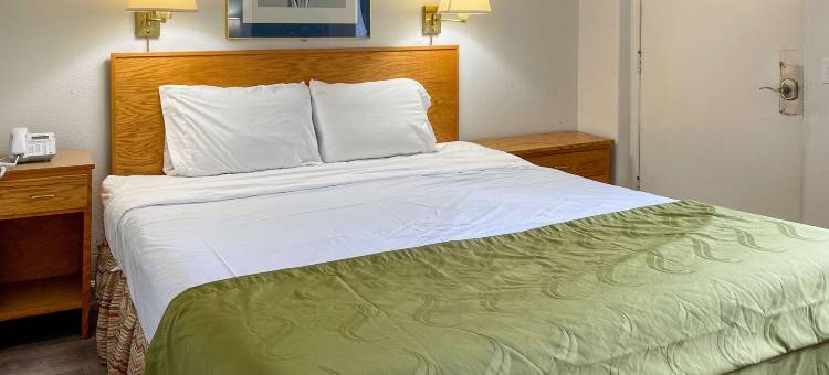 奥玛克 - 奥卡诺根罗德威套房汽车旅馆(Rodeway Inn & Suites Omak - Okanogan)图片