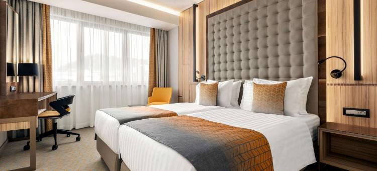 勒姆尼库沃尔恰温德姆华美达酒店(Ramada by Wyndham Ramnicu Valcea)图片