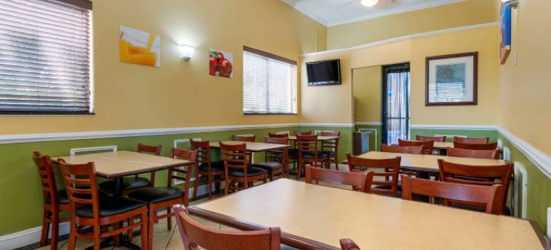 北多拉山凯艺套房酒店(Quality Inn & Suites Mt Dora North)图片