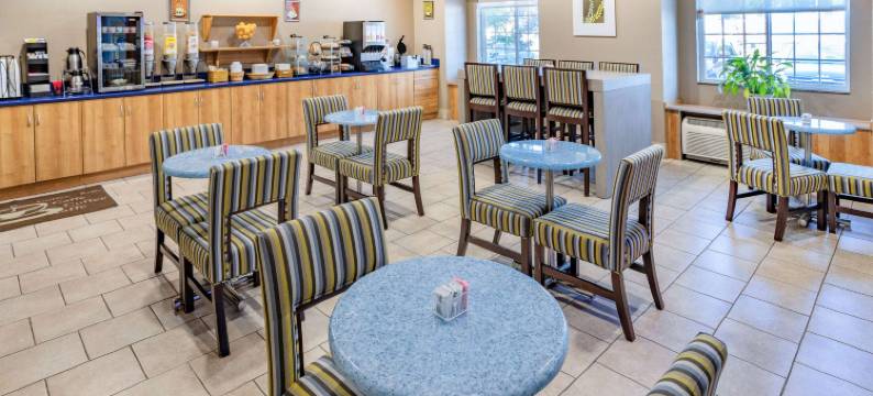 富兰克林温德姆麦客达客栈及套房酒店(Microtel Inn & Suites by Wyndham Johnstown)图片