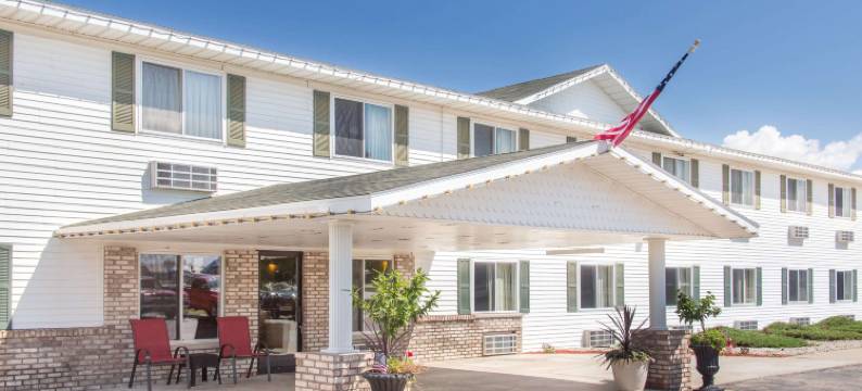 埃斯卡纳巴速8酒店(Super 8 by Wyndham Escanaba)图片