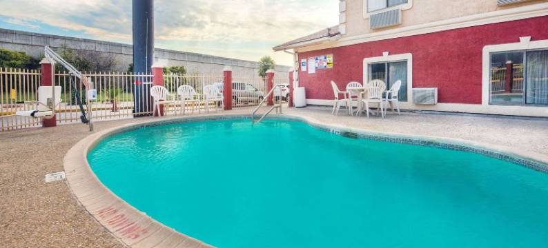 圣安东尼奥-I-35北温德姆速8酒店(Super 8 by Wyndham San Antonio/I-35 North)图片